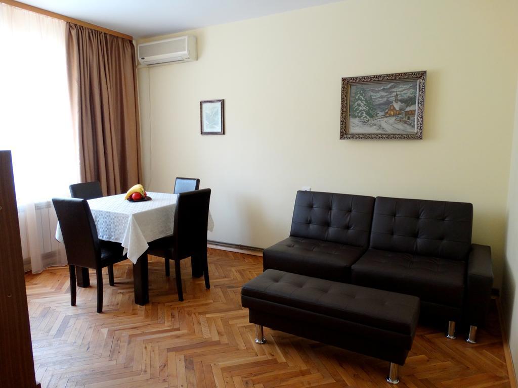 Old Center Apartment Ruse Exterior foto