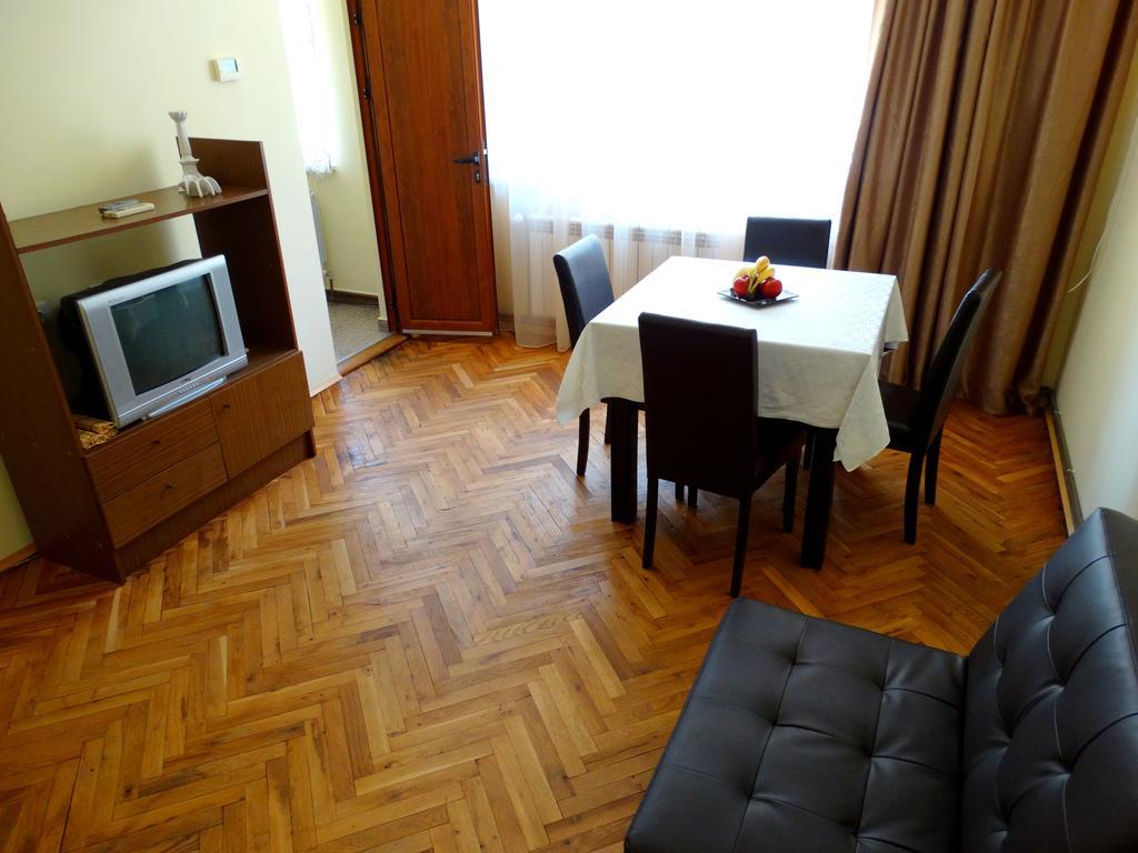 Old Center Apartment Ruse Exterior foto